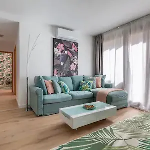 Kazinczy #freeparking Apartment